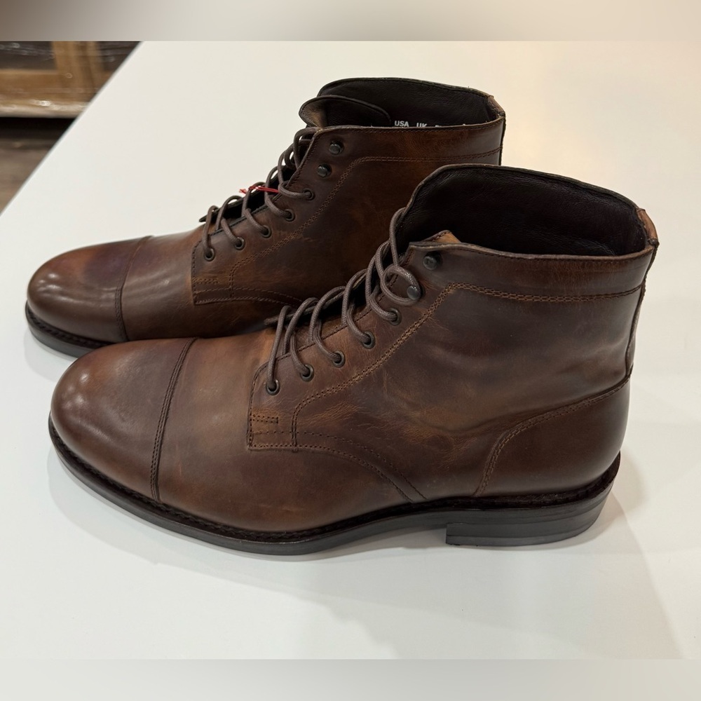 Wolverine Brown Leather Ankle Boots with Cap Toe Size 9 Leather Casual NWT